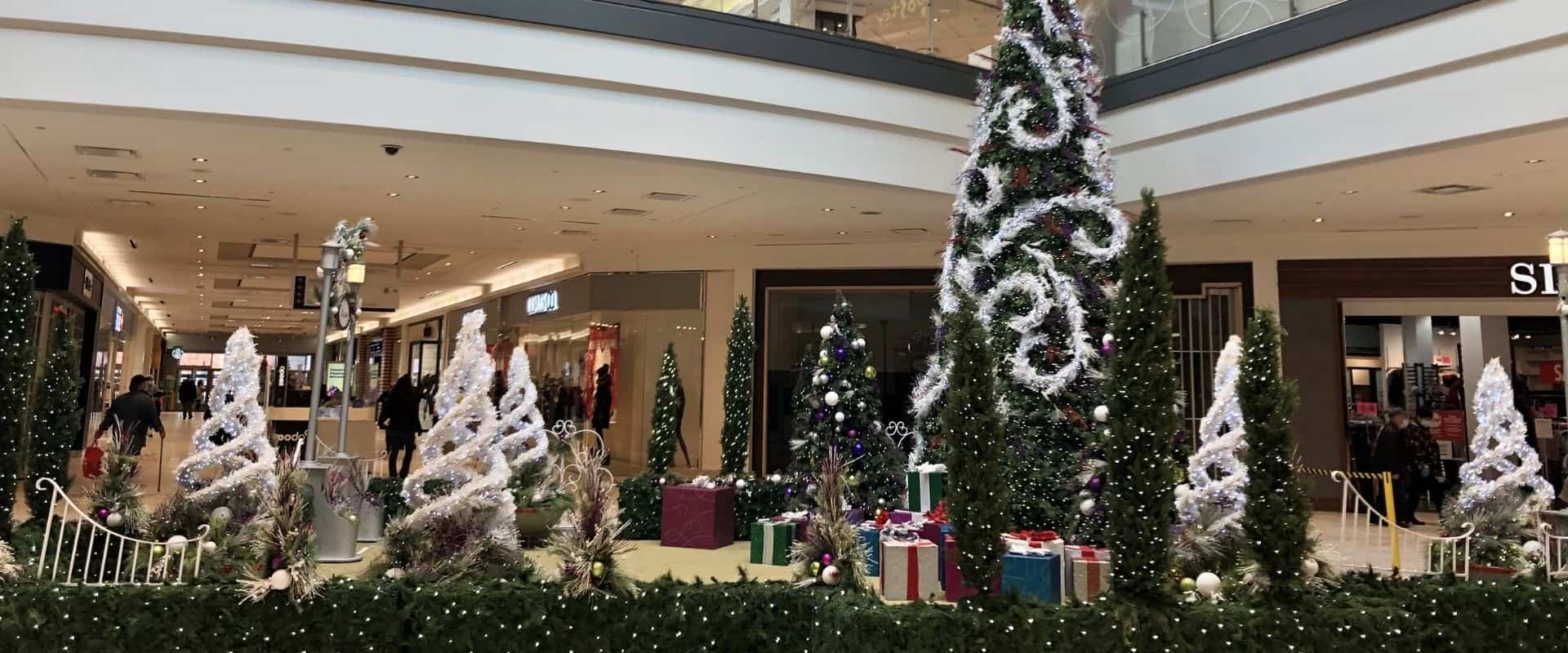 Décor de Noël dans un centre commercial